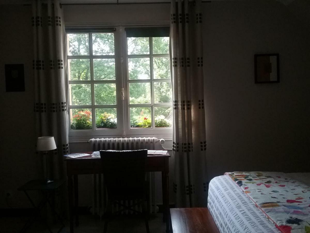 Au Jardin De Lisa Bed & Breakfast Cherreau Exterior photo